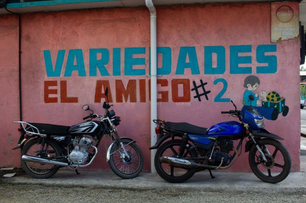 De kleur van Pura Vida – streetart in&nbsp;Quepos